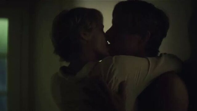Adorable Naomi Watts and Robin Wright, hot scenes