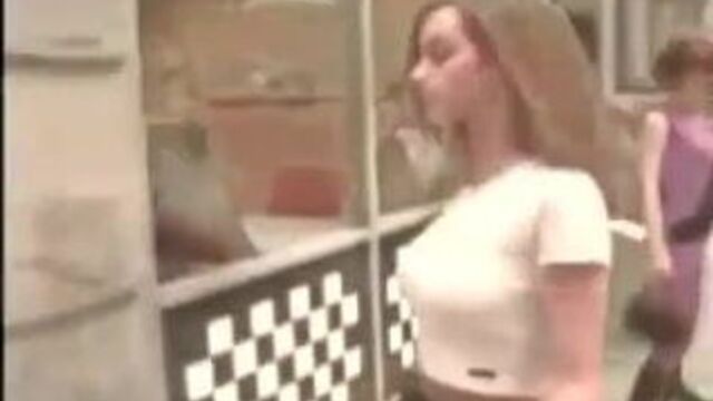 Young Jennifer Love Hewitt Tits Bouncing Tight White Shirt