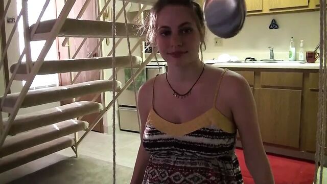 Pregnant - hoot girl whit huge bell get hipnoze