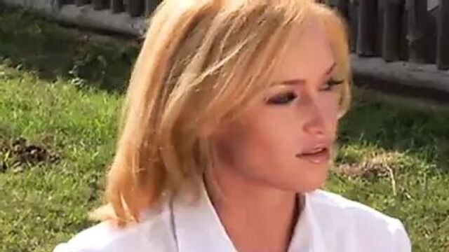 Jerk while eating -UF