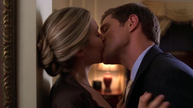 Sarah Carter - ''Shark'' s1e09