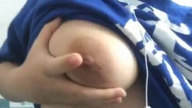 Young girl's tits