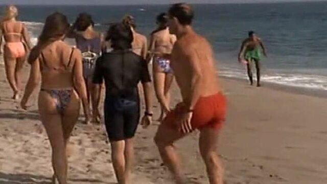 Charisma Carpenter - Thick Ass n' Thighs! (Baywatch)