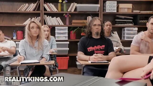 Adriana Chechik Kimmy Granger Duncan Saint - Slutty Sex Ed