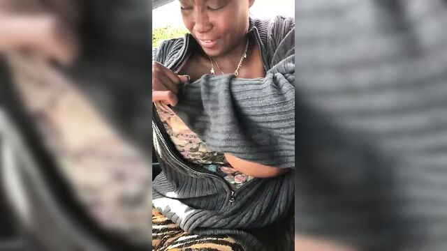 Woman , let the breasts touch you