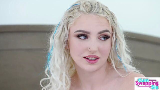 Stepsis Says, Doesn't sucking on this popsicle make you think about sucking dick?!