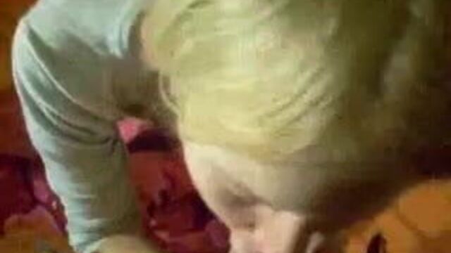 Sister suck and eat cum from spoon