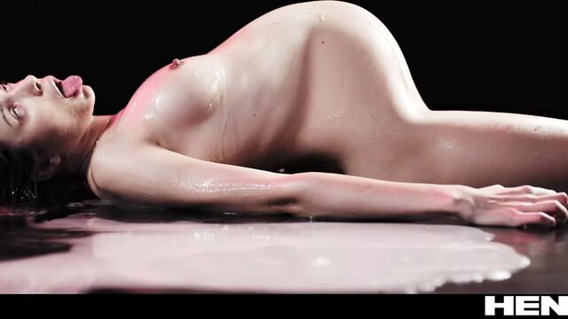 Real Life Hentai - Yukki Amey fully Fucked by Alien monsters