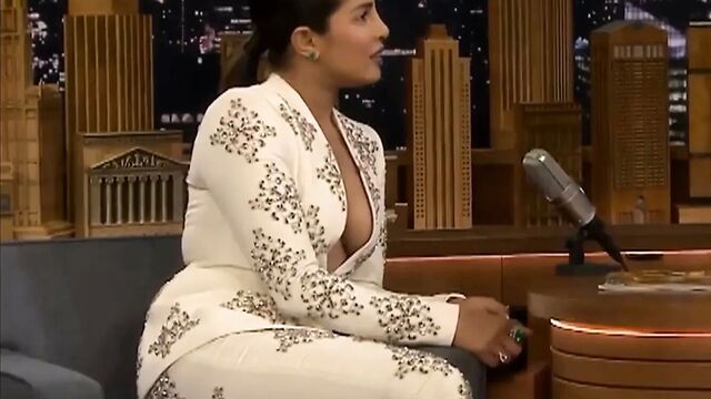 Priyanka Chopra Hot Edit - Jimmy Fallon Interview (With Talk)