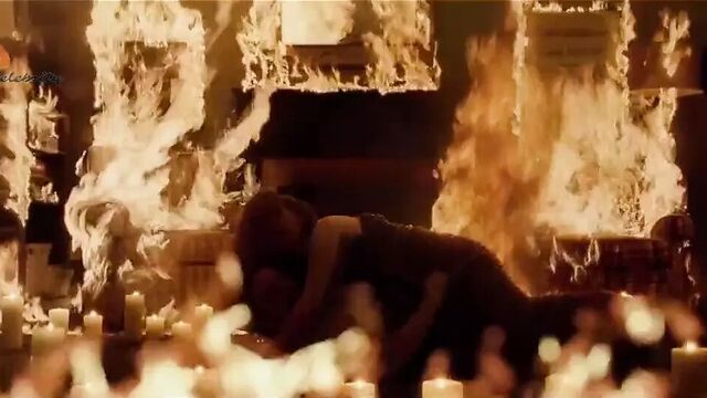 Isla Fisher - Keeping Up with the Joneses 2016