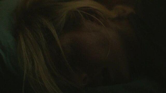 Samara Weaving - ''SMILF'' s2e07