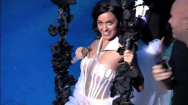 Katy Perry MTV EMA looped
