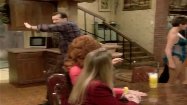 Amanda Bearse – Sexy Moments (MWC)