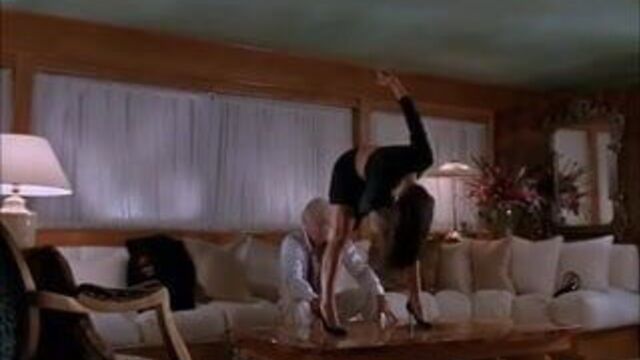 STRIPTEASE EXPOSED DEMI MOORE