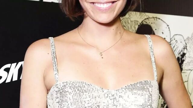 Lauren Cohan jerk off challenge