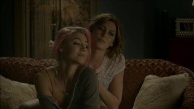 Diora Baird lesbian scene (short)