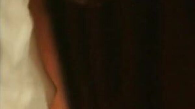 Elizabeth Hurley Shameless