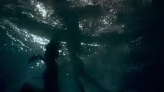 Diana Gomez, Ariadna Cabrol - Eloise