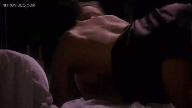 Maria de Medeiros and Uma Thurman