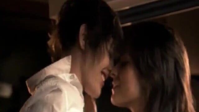 The L Word: Sarah Shahi and Katherine Moennig 05