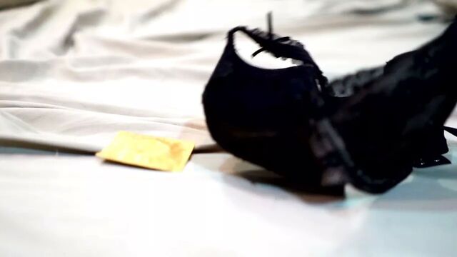 Redhead celeb Elizabeth Gillies sex scenes compilation