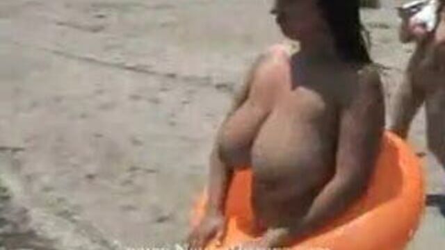 Big boobs supermodel Joanna