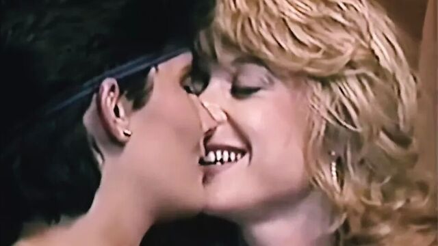 Vintage Lesbians In The Bath