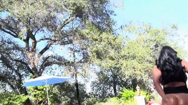 Kiara Mia Big Tits & Ass Latin Milf