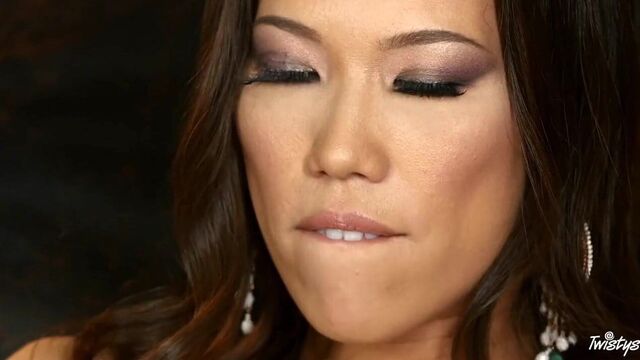 Slim asian babe is perfect