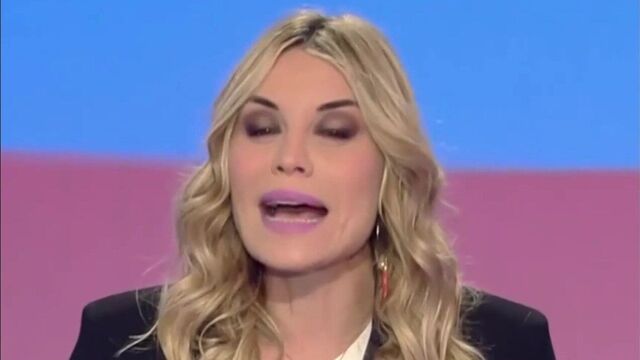 Pantyhose in a Italian tv show