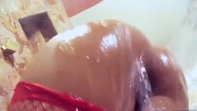 Shazia Sahari shower