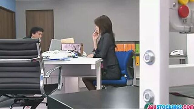Hojo toying her pussy during an office meeting