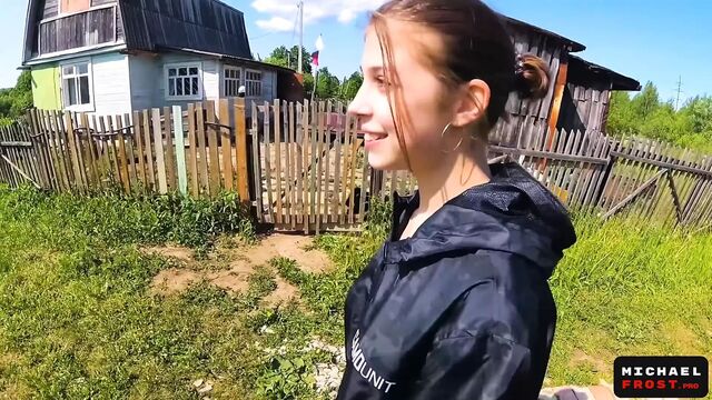 I Accidentally Met This Country Beauty After School And Fucked Not Far From Her Home