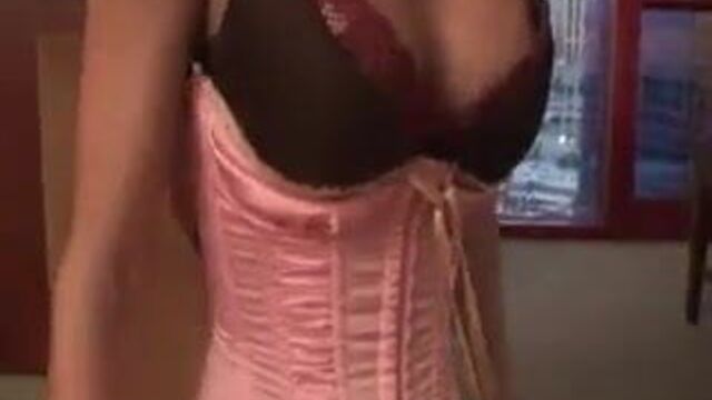 Jenni lee aka reese facesitting in smotherbox