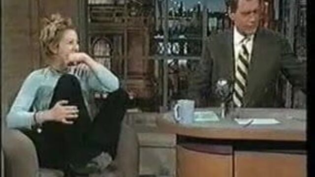 Drew Barrymore - Flashes Dave Letterman