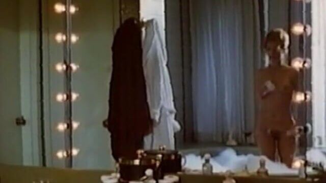 Amy Irving - Kleptomania