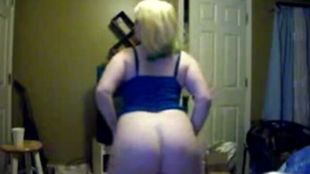 Redneckwhooty dance and play