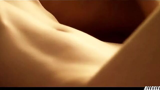 Sharon Hinnendael and Jill Evyn in Anatomy of a Love Seen