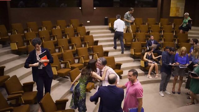 Silma Lopez in Valeria S1