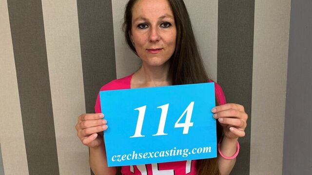 Mature sex bomb sucks and gets banged in a casting