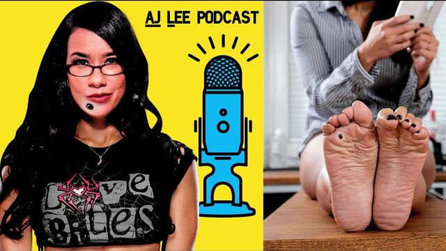 AJ Lee exposes her feet! - Podcast 001