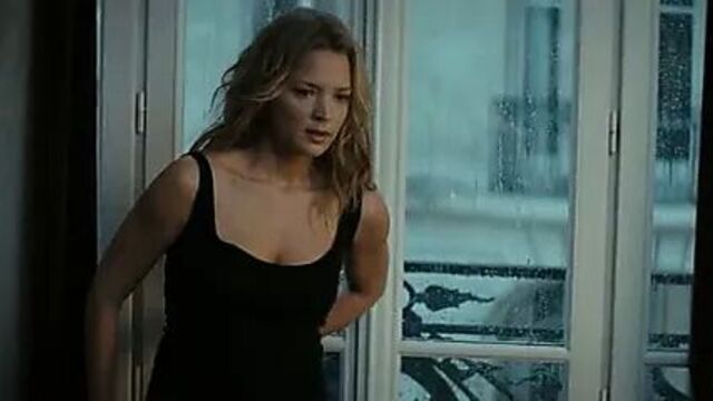 Virginie Efira - It boy 2013 (Young Boy Mature Women)