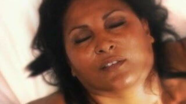 Simone Bailly and Daniela Sea - The L Word