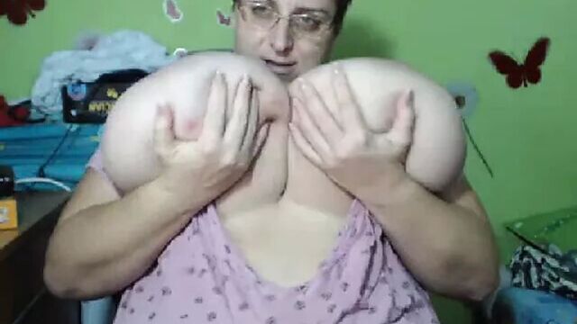 BBW Playing With Her Huge Boobs And Big Clit