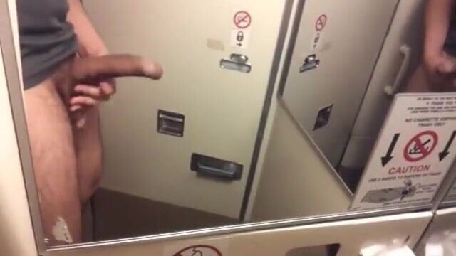 Str8 jack off on the airplane