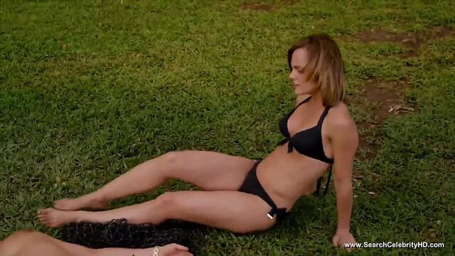 Mena Suvari Nude & Sexy - HD