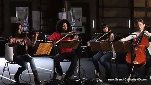 Veronica Sanchez - La Montana Rusa