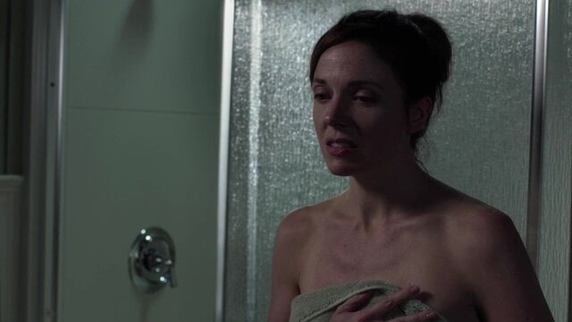 Claire Bronson - ''Banshee'' s1e07