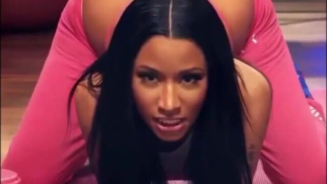 Nicki Minaj - Twerking Anaconda.