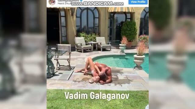 Caroline Vreeland - naked for ELLE Russia November 2019 1